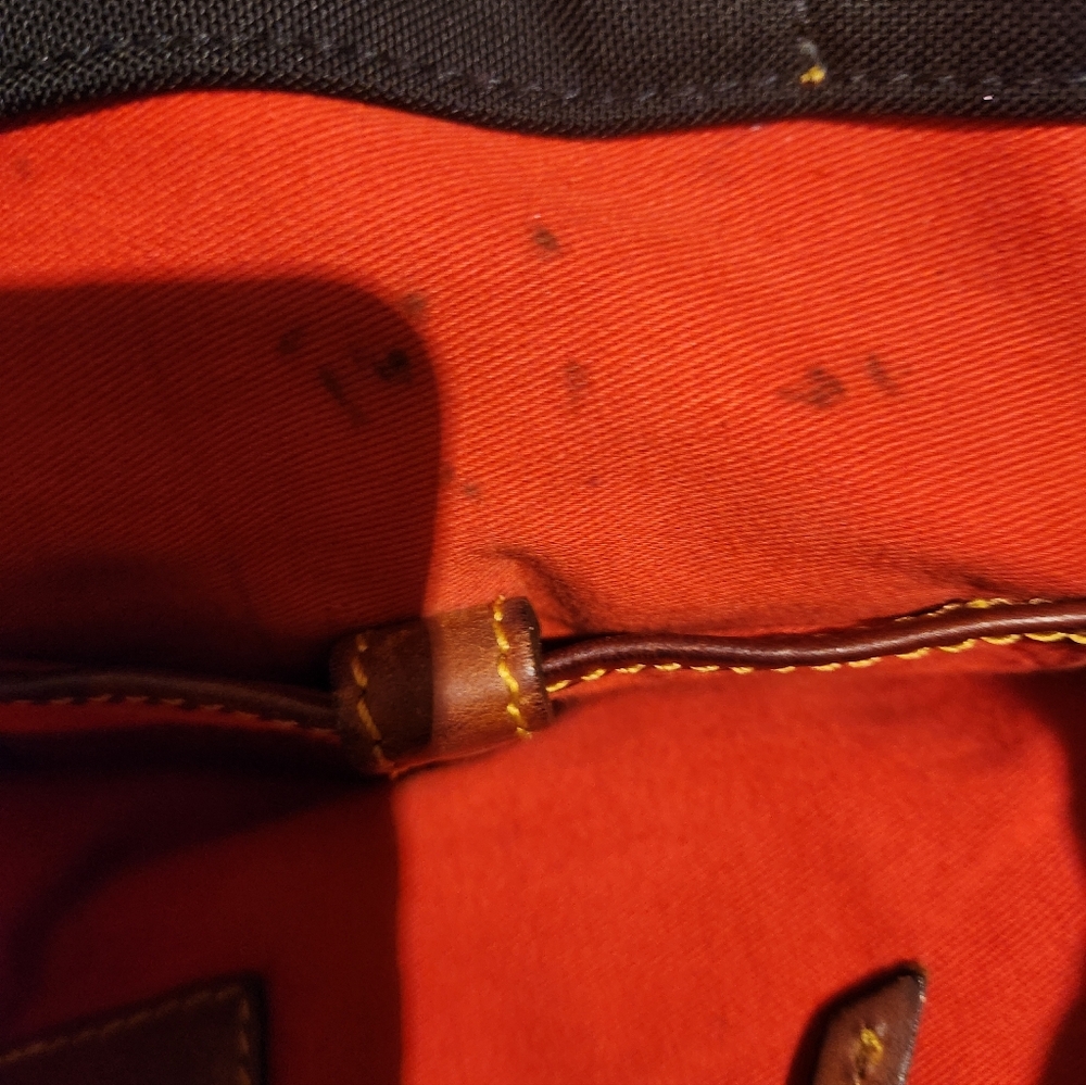 Vintage Dooney & BOURKE Black Tote Bag with Brown Leather Straps - Picture 7 of 13